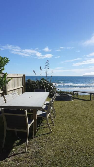 Beachfront Bliss Paraparaumu Eksteriør bilde