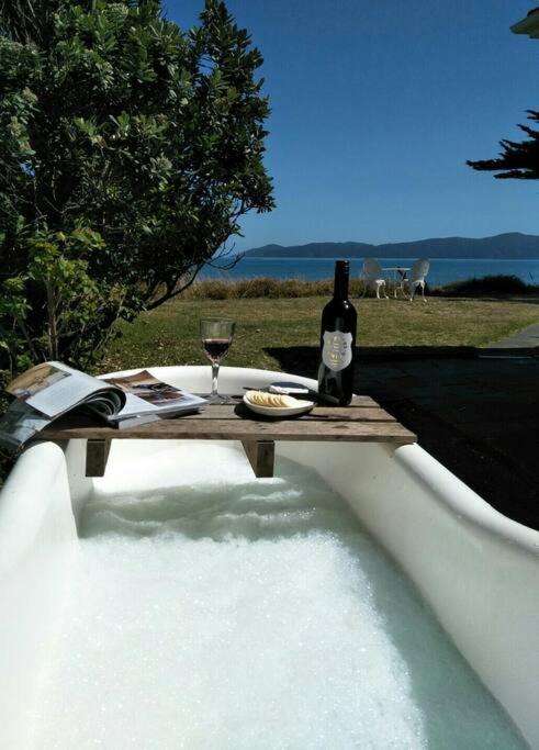Beachfront Bliss Paraparaumu Eksteriør bilde