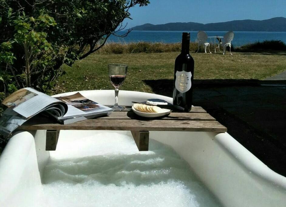 Beachfront Bliss Paraparaumu Eksteriør bilde