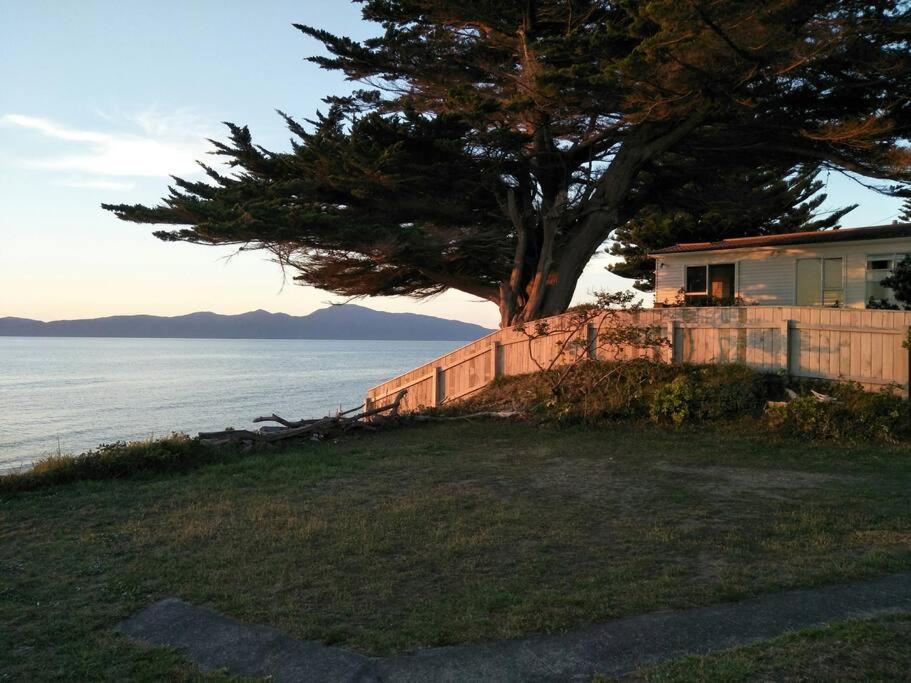 Beachfront Bliss Paraparaumu Eksteriør bilde